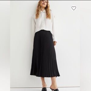H&M Satin Navy Blue Pleated Midi Skirt